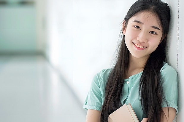 你好 在澳中读高中该怎么申请英国大学